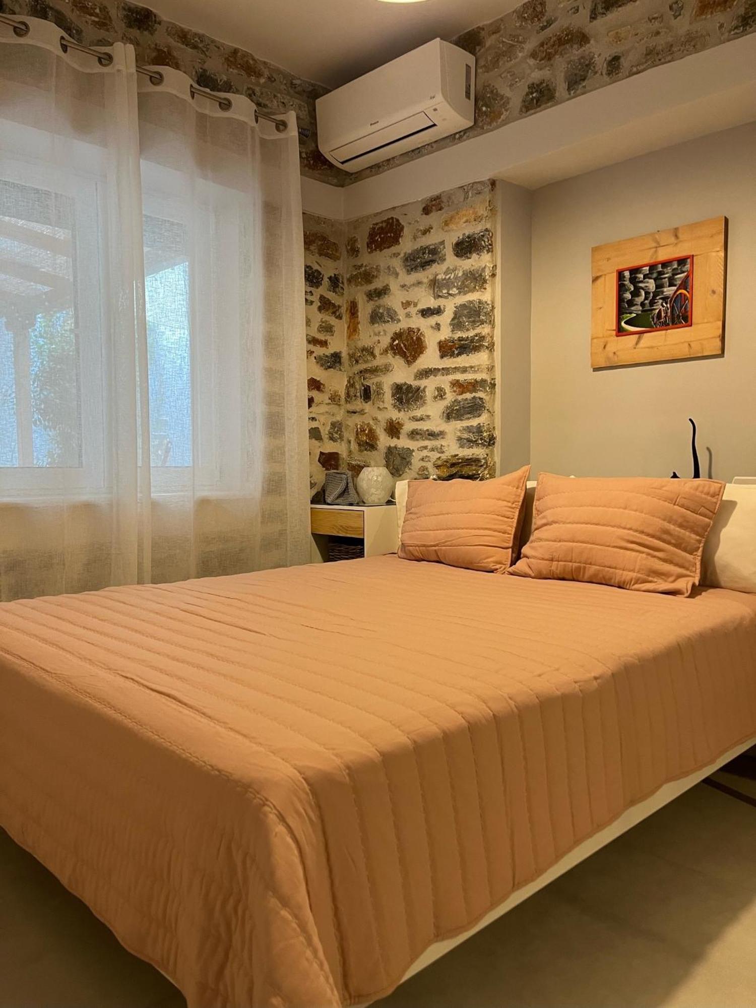 Maria'S Jasmine Apartment Volos Bagian luar foto