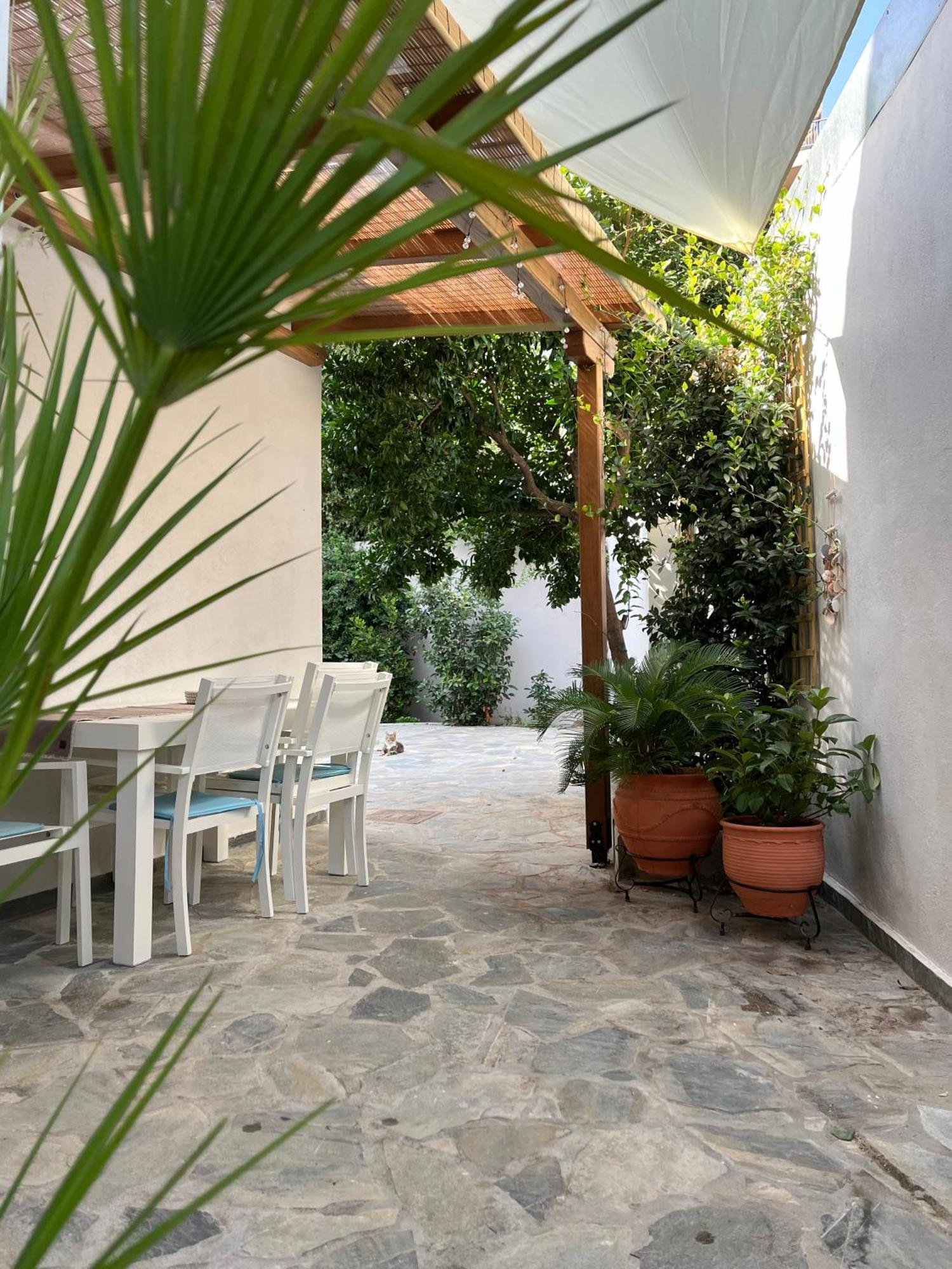 Maria'S Jasmine Apartment Volos Bagian luar foto